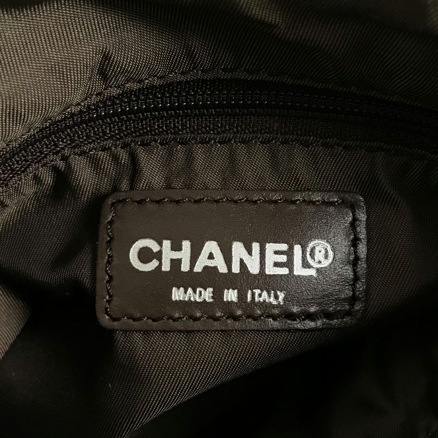 シャネル ショルダーバッグ