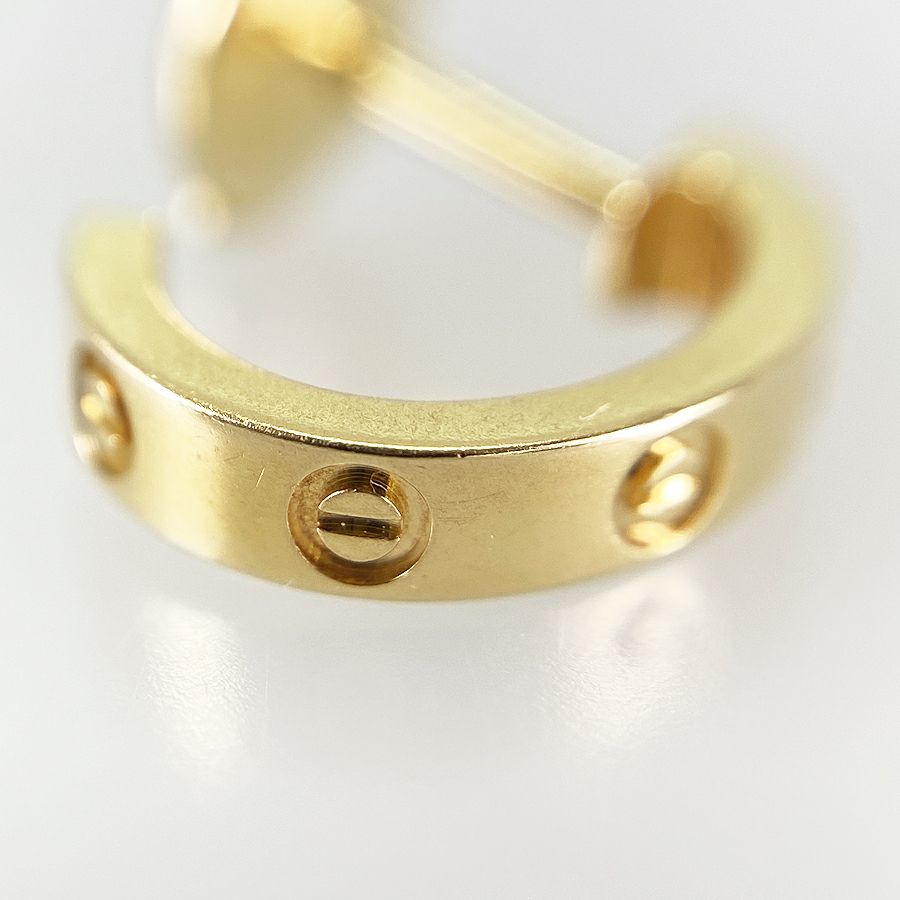 カルティエ ピアス