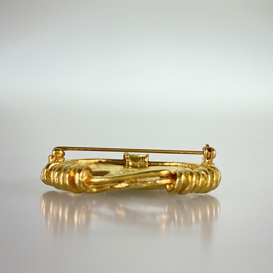 シャネル ブローチ