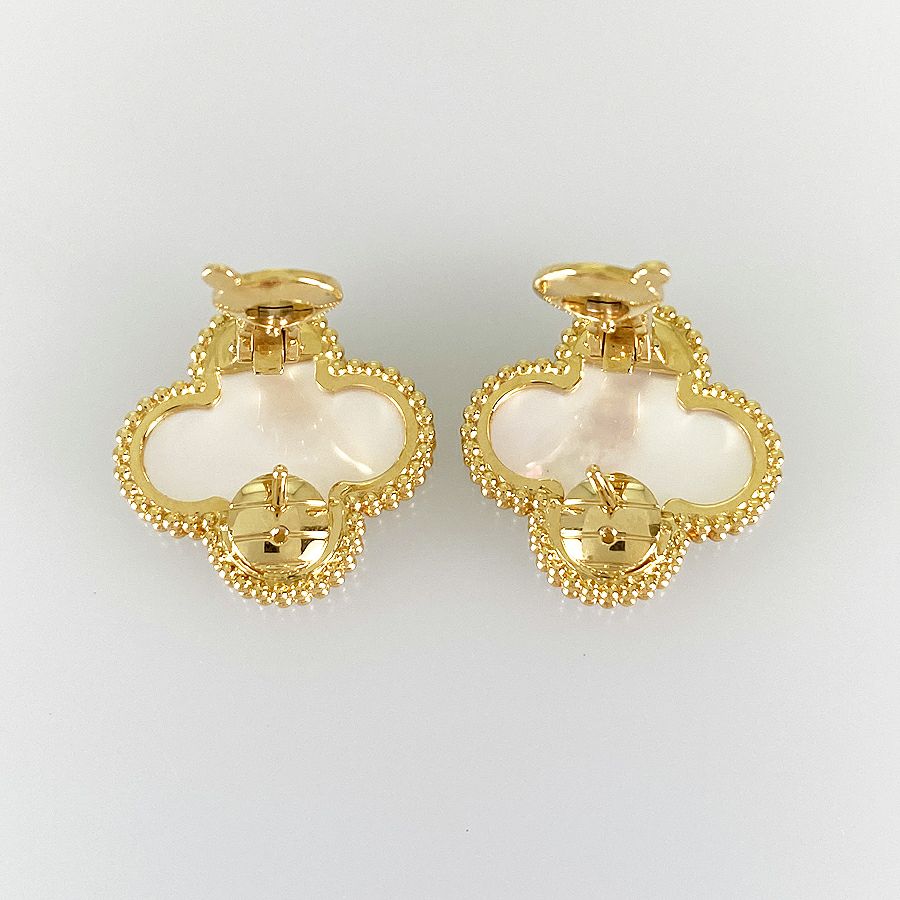 ヴァンクリーフ＆アーペル ピアス