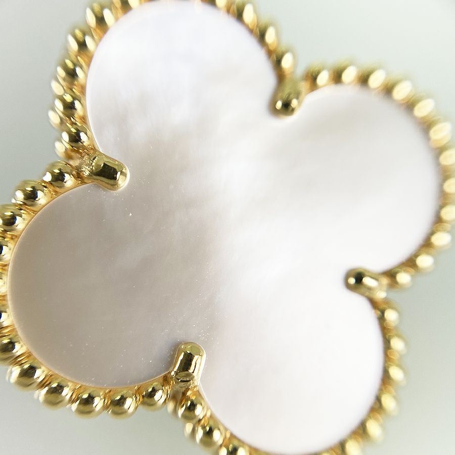 ヴァンクリーフ＆アーペル ピアス