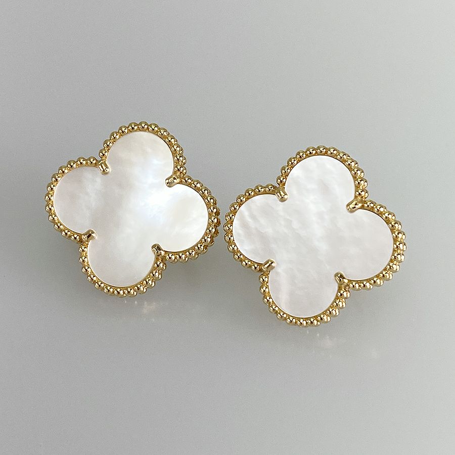 ヴァンクリーフ＆アーペル ピアス