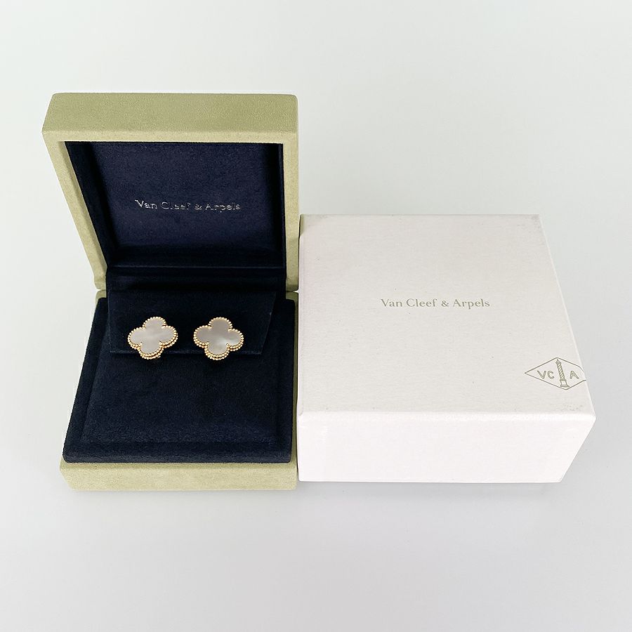 ヴァンクリーフ＆アーペル ピアス