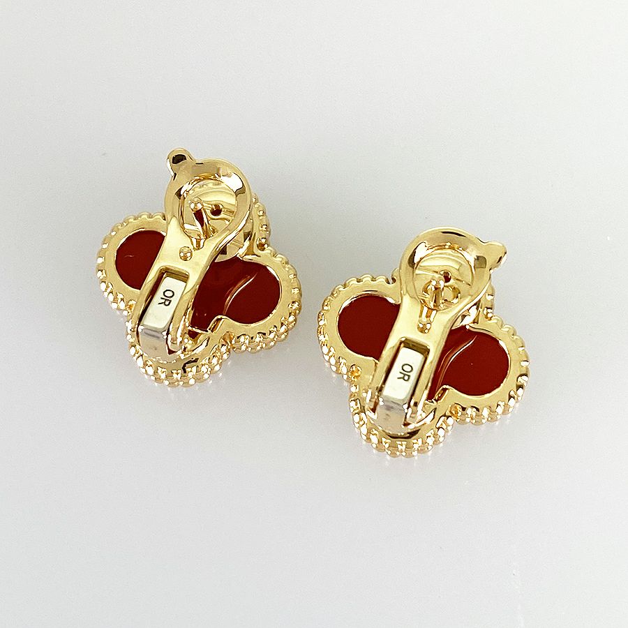 ヴァンクリーフ＆アーペル ピアス