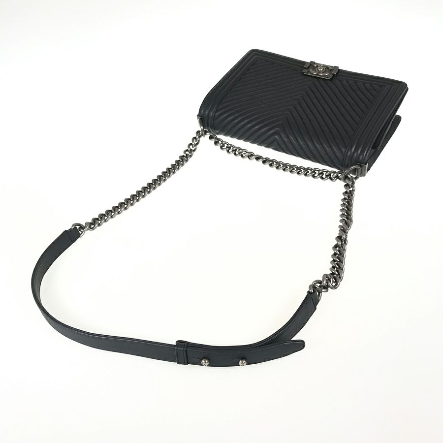 シャネル ショルダーバッグ