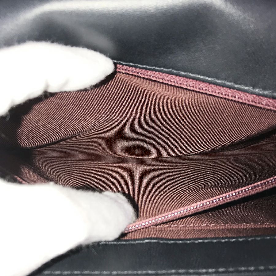 シャネル ショルダーバッグ