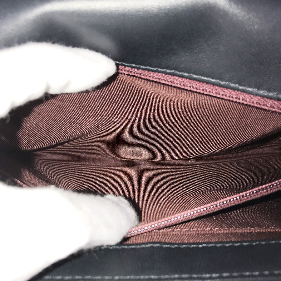 シャネル ショルダーバッグ