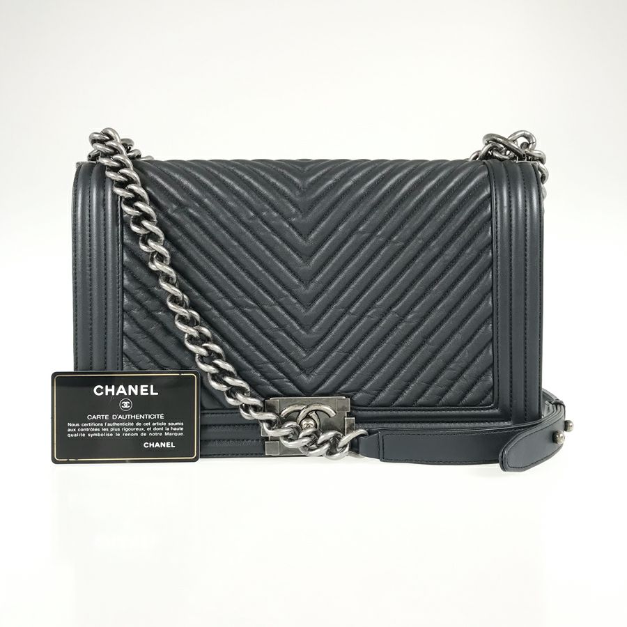 シャネル ショルダーバッグ