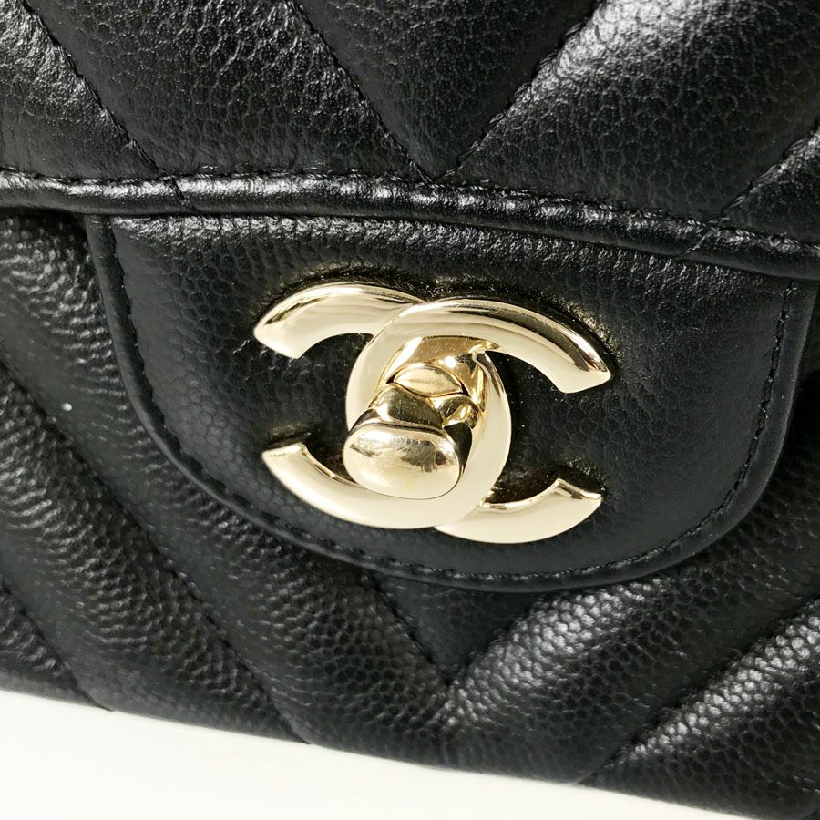 シャネル ショルダーバッグ