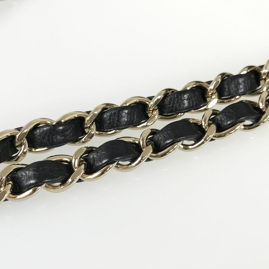 シャネル ショルダーバッグ