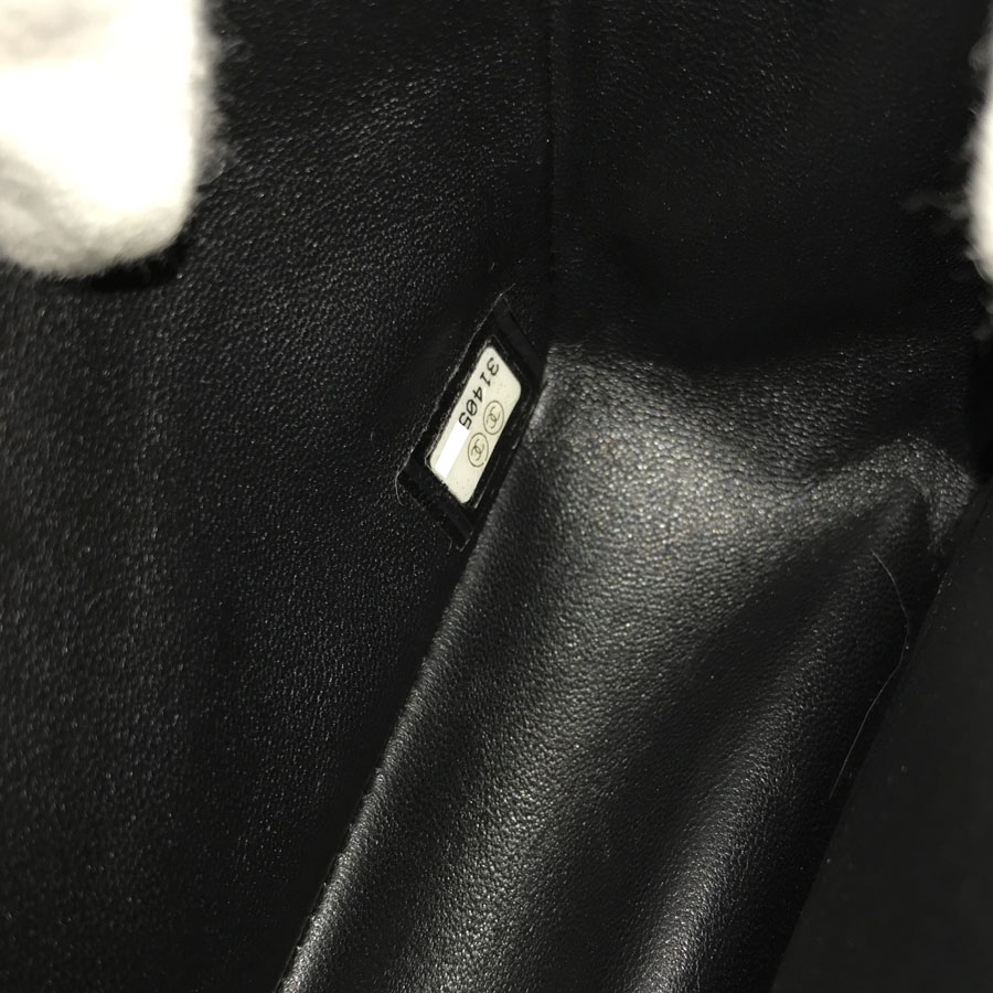 シャネル ショルダーバッグ