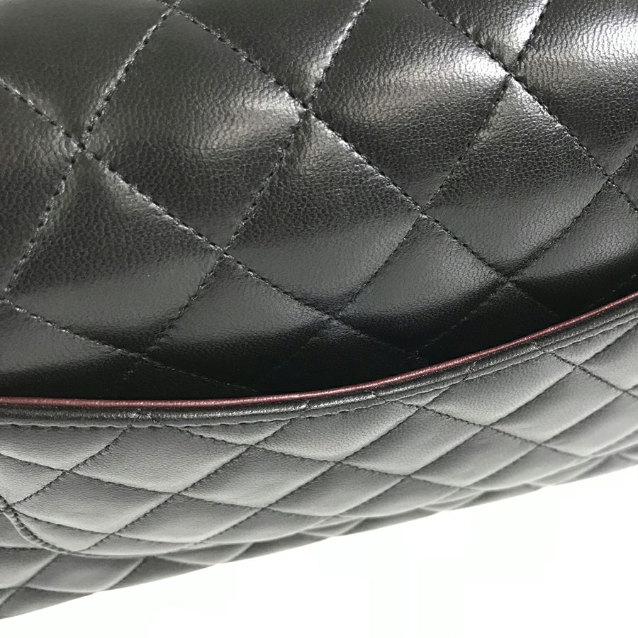 シャネル ショルダーバッグ