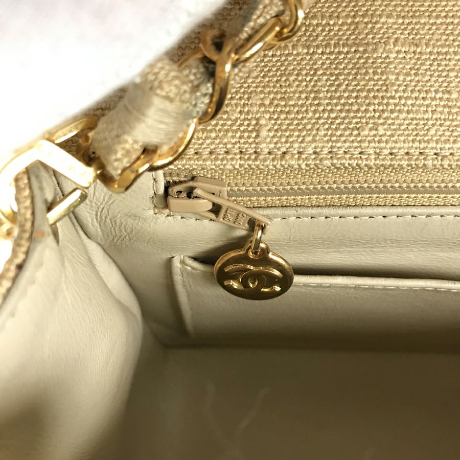 シャネル ショルダーバッグ