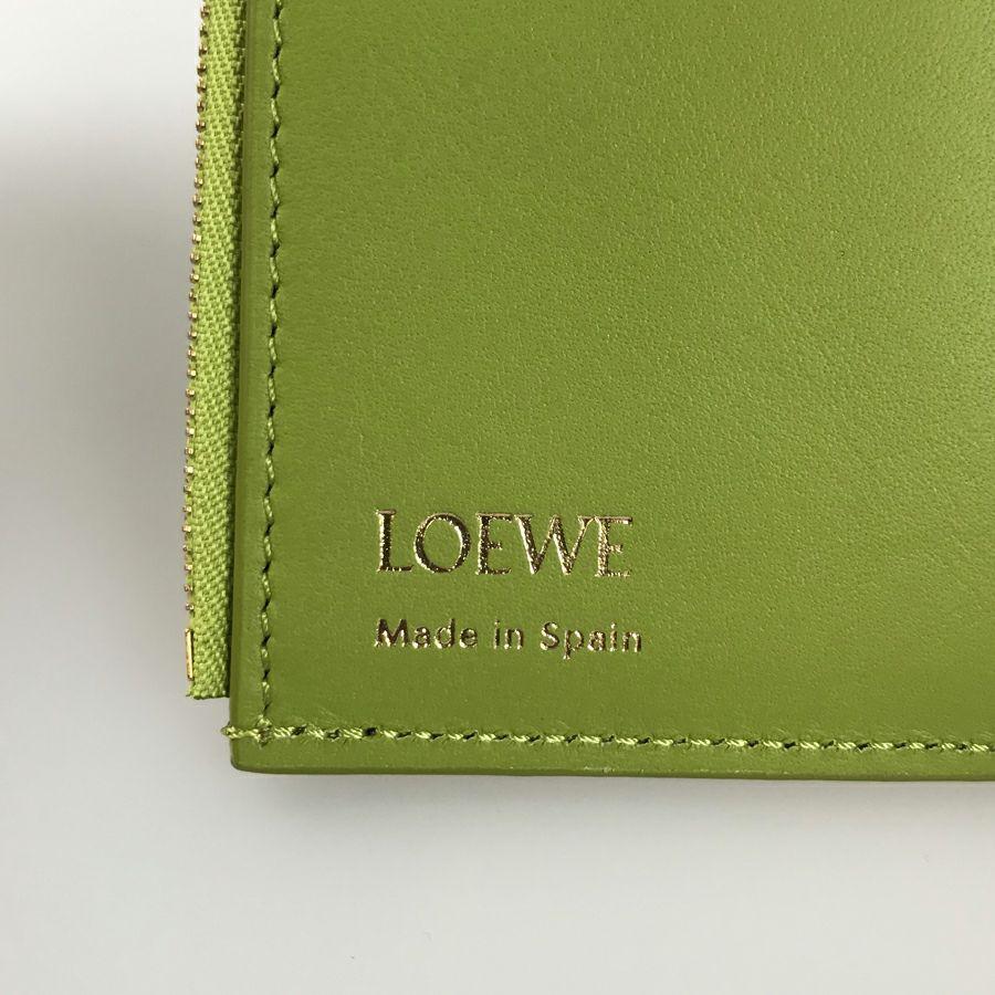ロエベ 三つ折り財布