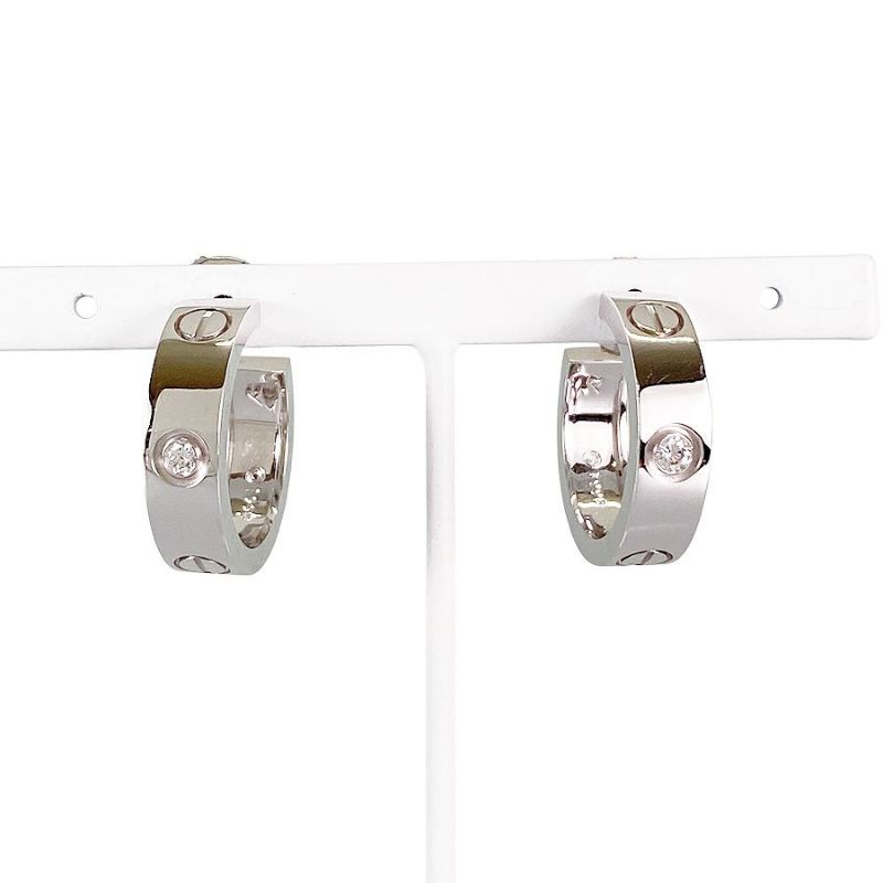 カルティエ ピアス