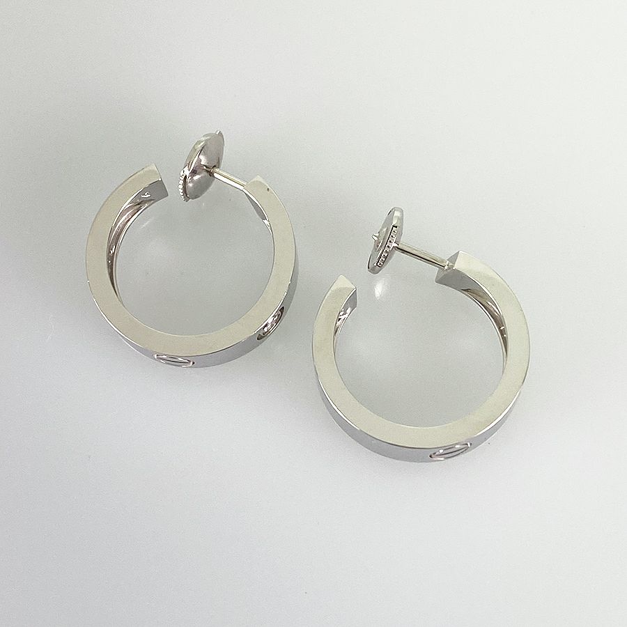 カルティエ ピアス