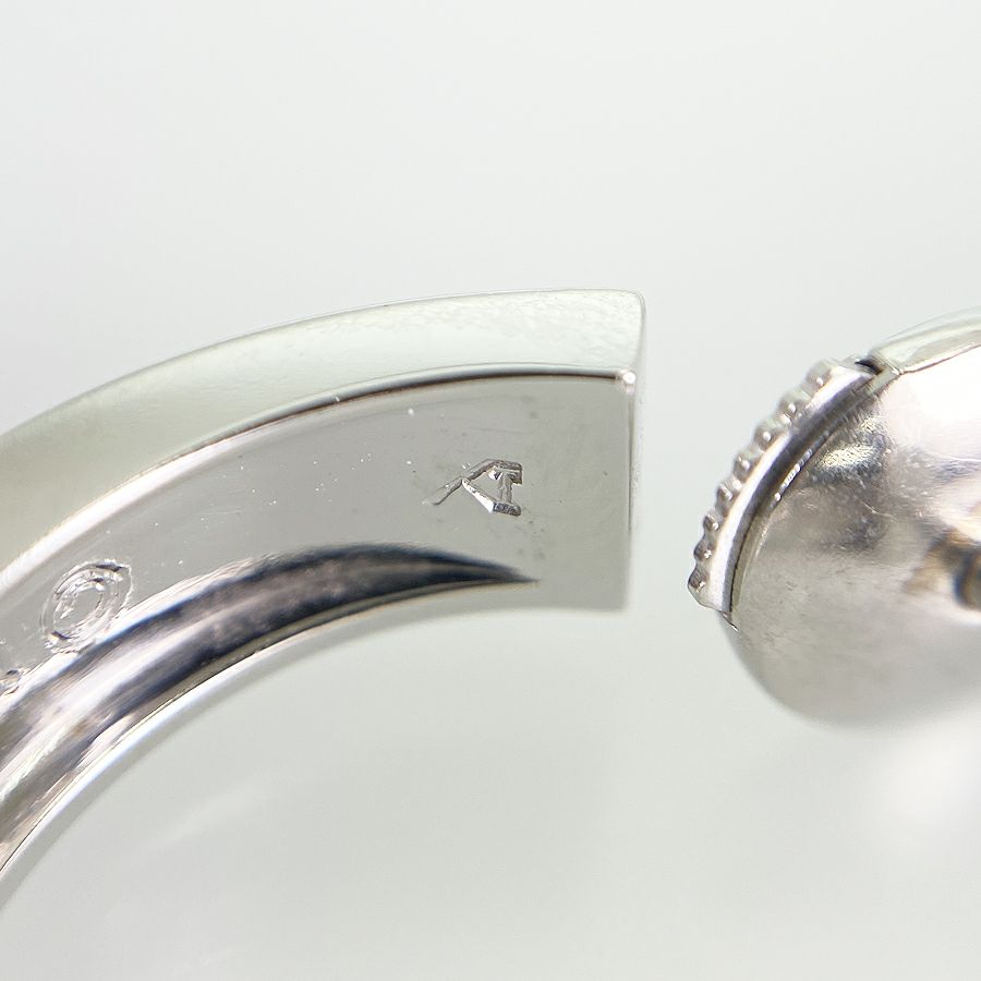 カルティエ ピアス