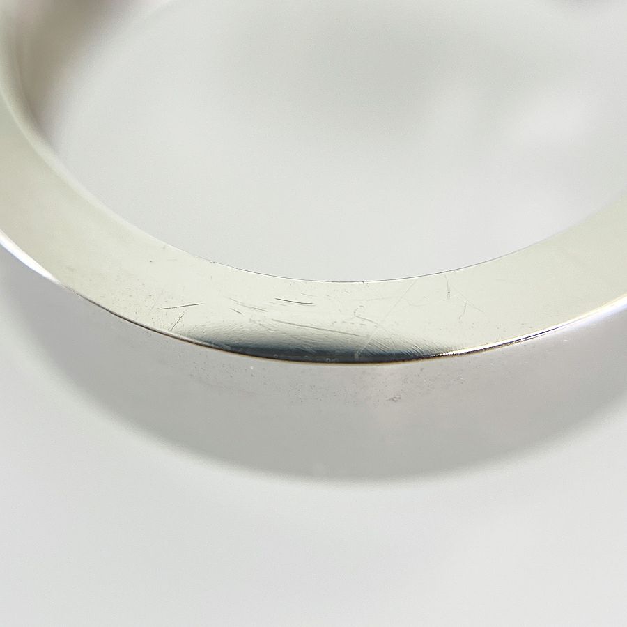 カルティエ ピアス