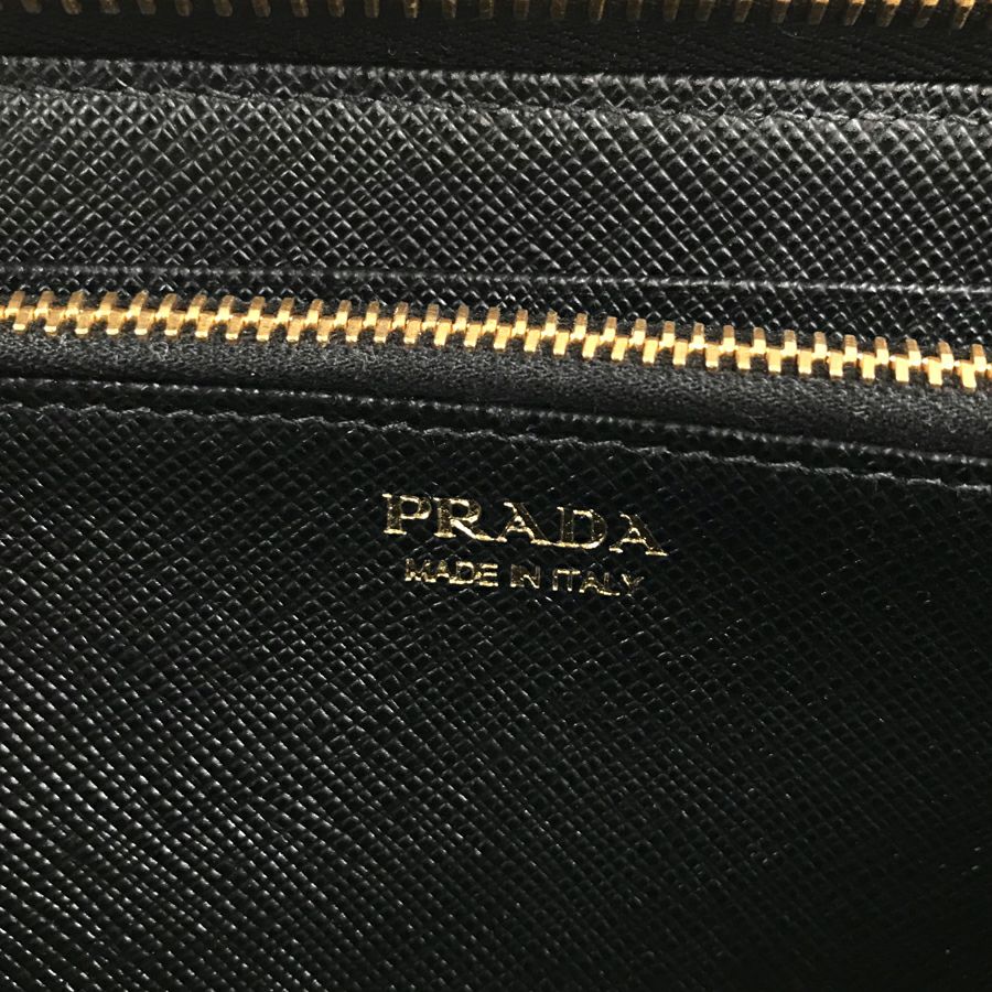 プラダ ラウンドファスナー 長財布  長財布 ラウンドファスナー