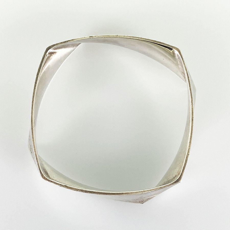 ティファニー バングル