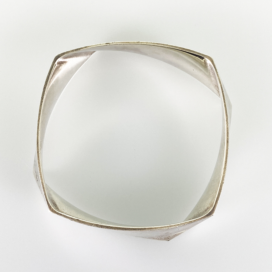 ティファニー バングル