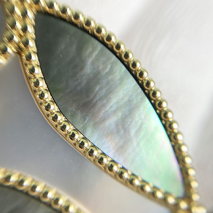 ヴァンクリーフ＆アーペル ブローチ