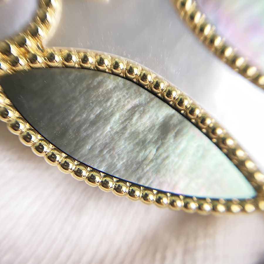 ヴァンクリーフ＆アーペル ブローチ