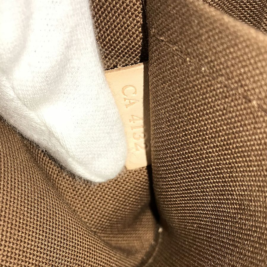 ルイ・ヴィトン ポーチ