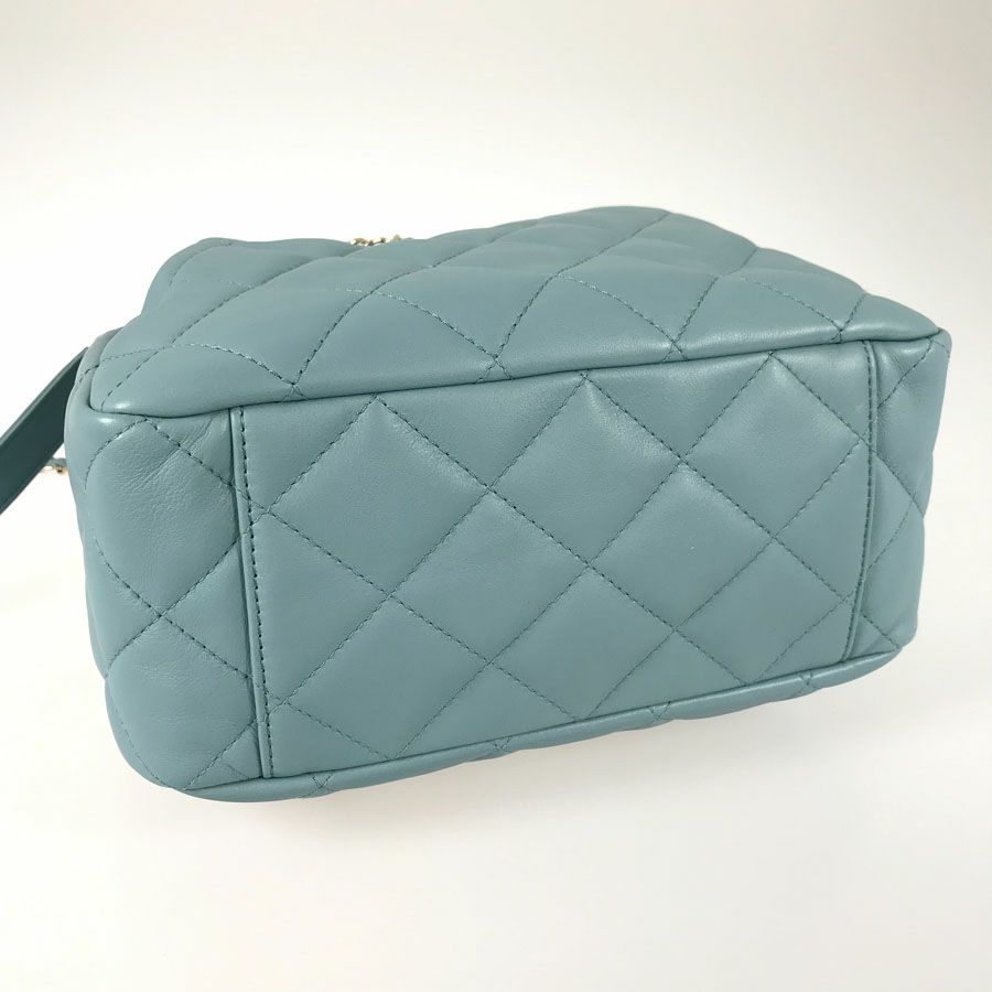 シャネル ショルダーバッグ