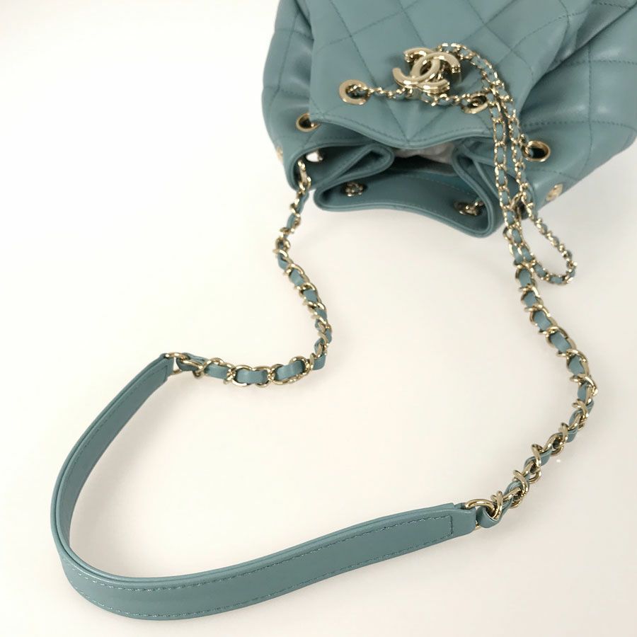 シャネル ショルダーバッグ