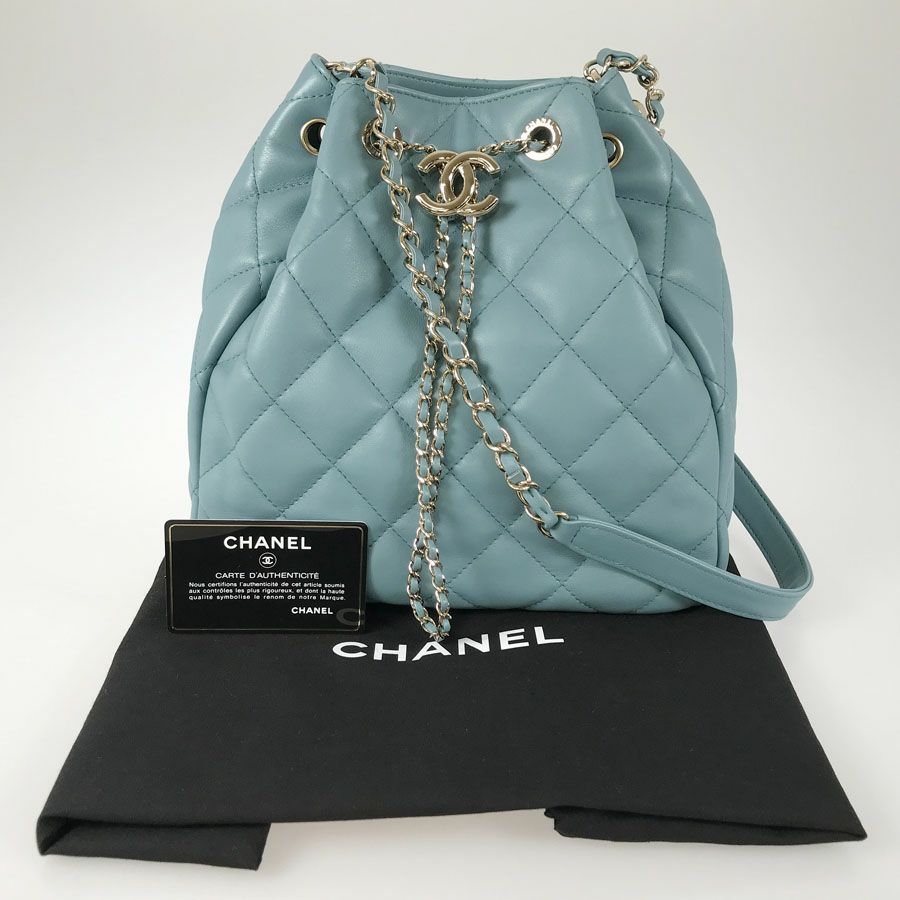 シャネル ショルダーバッグ