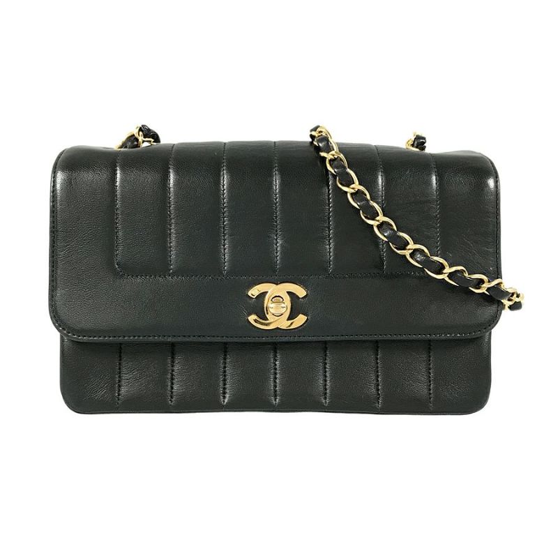 シャネル ショルダーバッグ