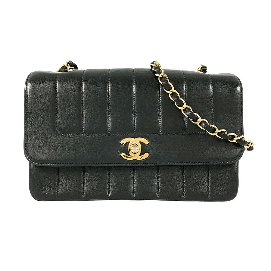 シャネル ショルダーバッグ