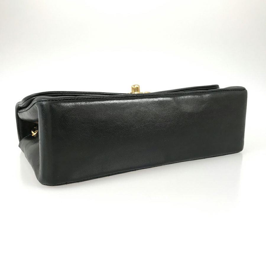 シャネル ショルダーバッグ