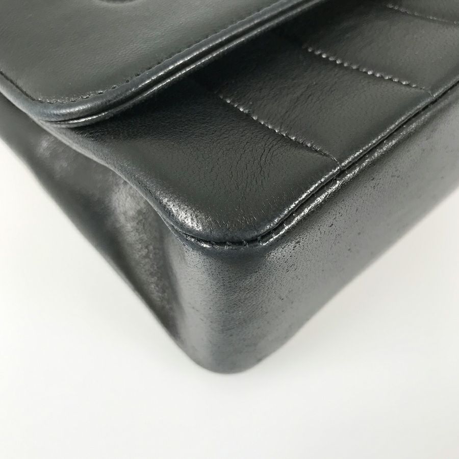 シャネル ショルダーバッグ