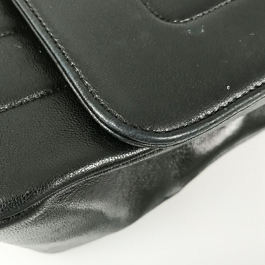 シャネル ショルダーバッグ