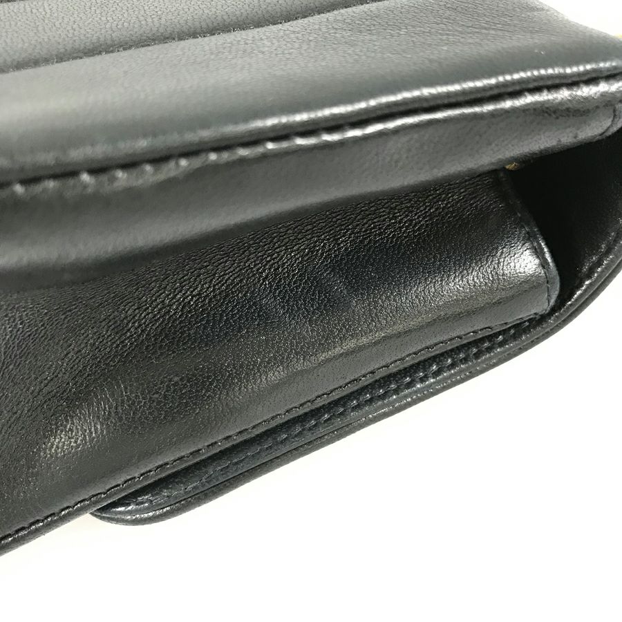 シャネル ショルダーバッグ