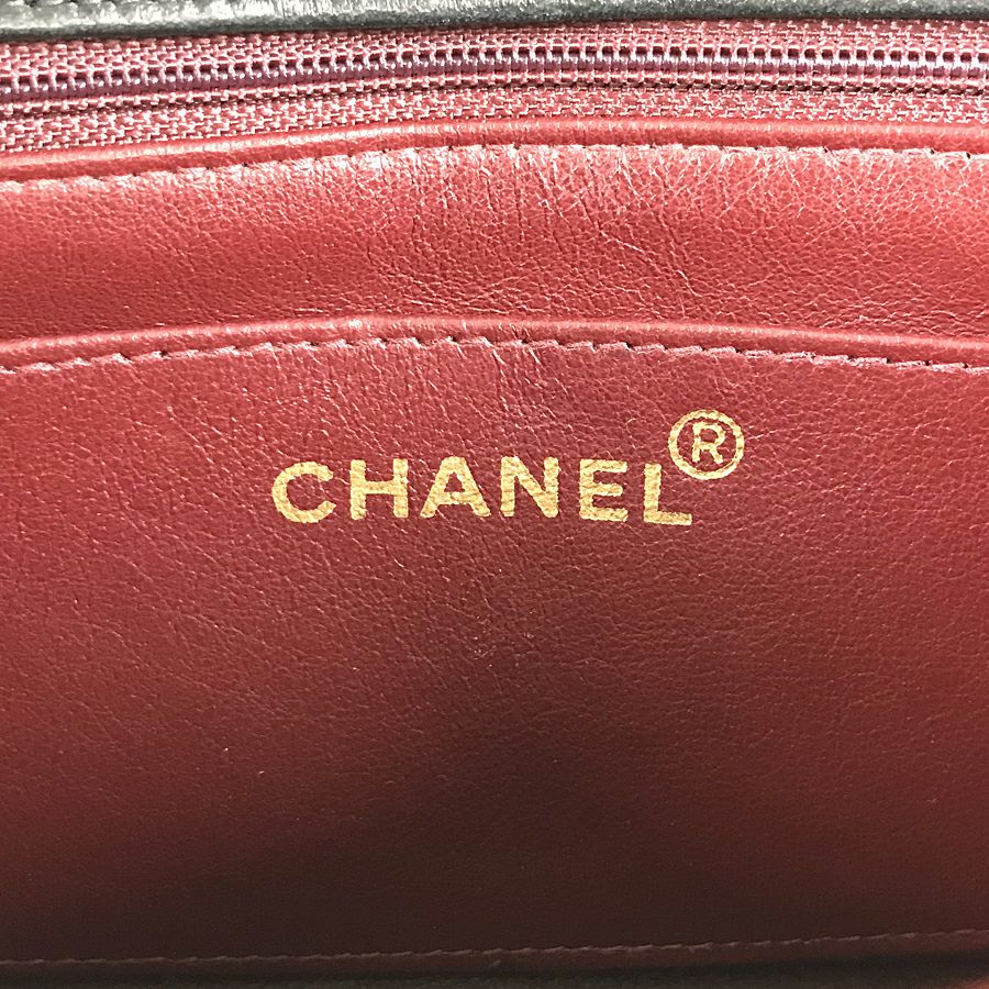 シャネル ショルダーバッグ