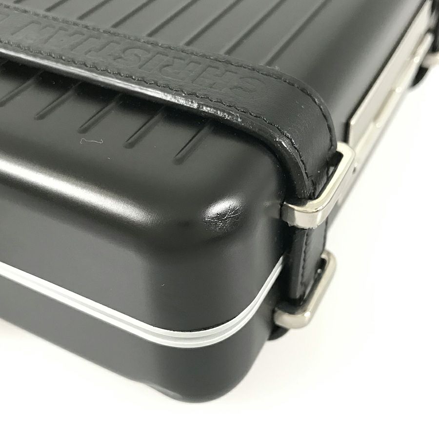 リモワ ウォレットバッグ