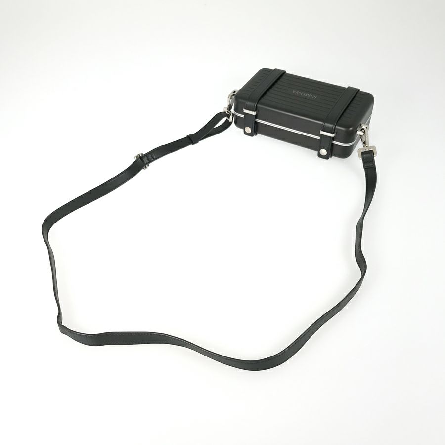 リモワ ウォレットバッグ