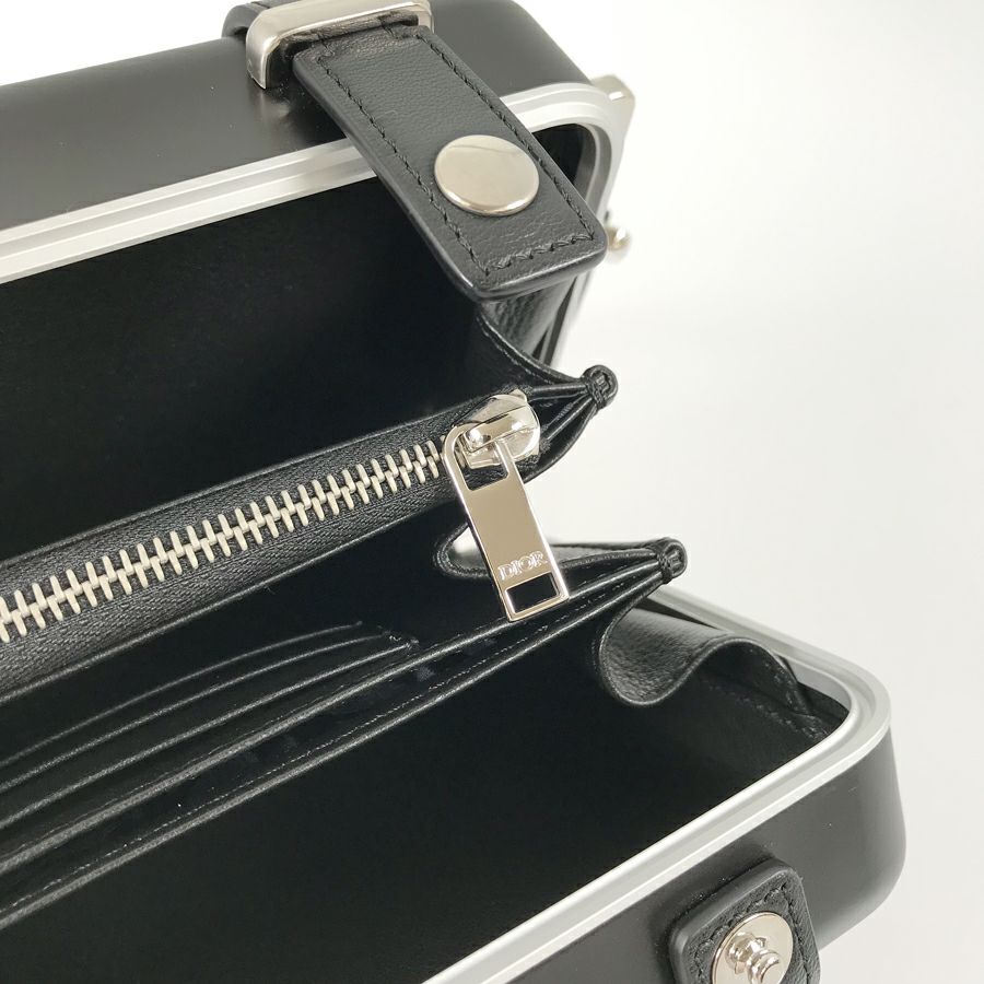 リモワ ウォレットバッグ