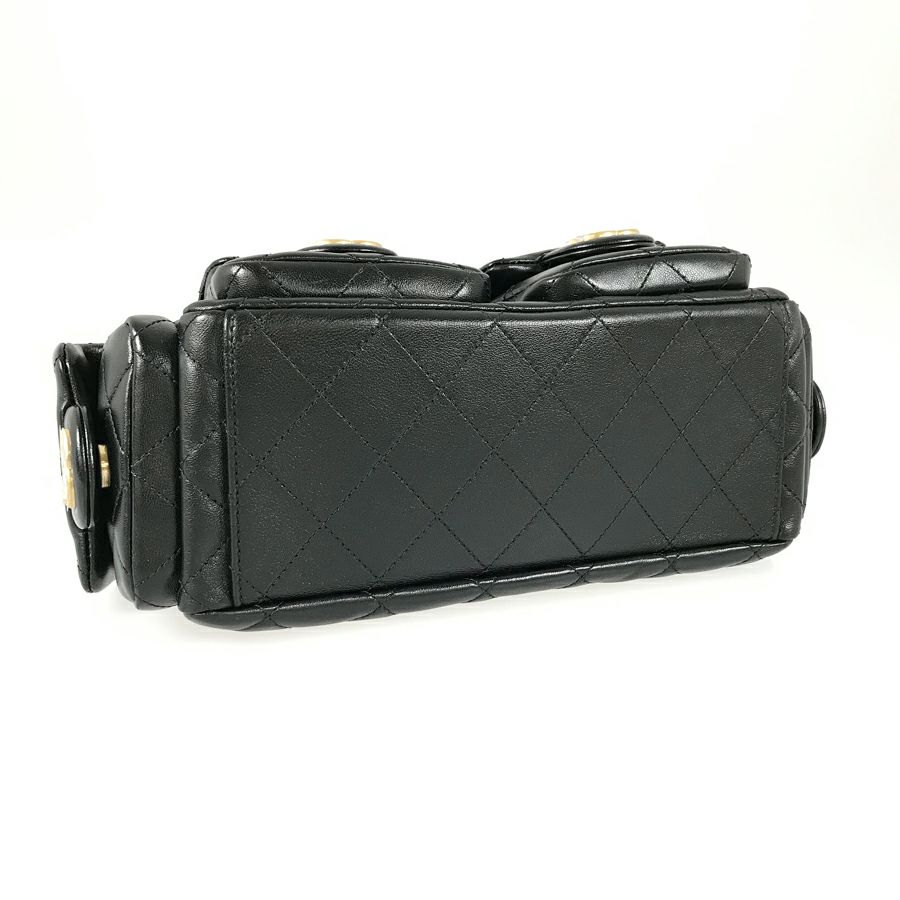 シャネル ショルダーバッグ