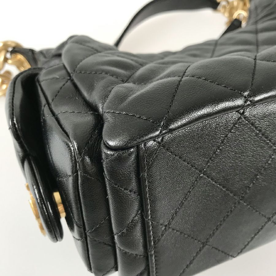 シャネル ショルダーバッグ