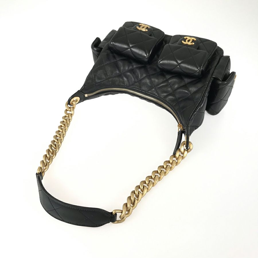 シャネル ショルダーバッグ