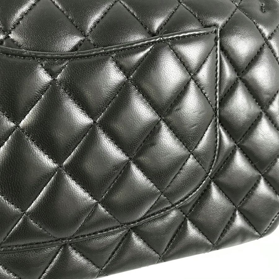 シャネル ショルダーバッグ