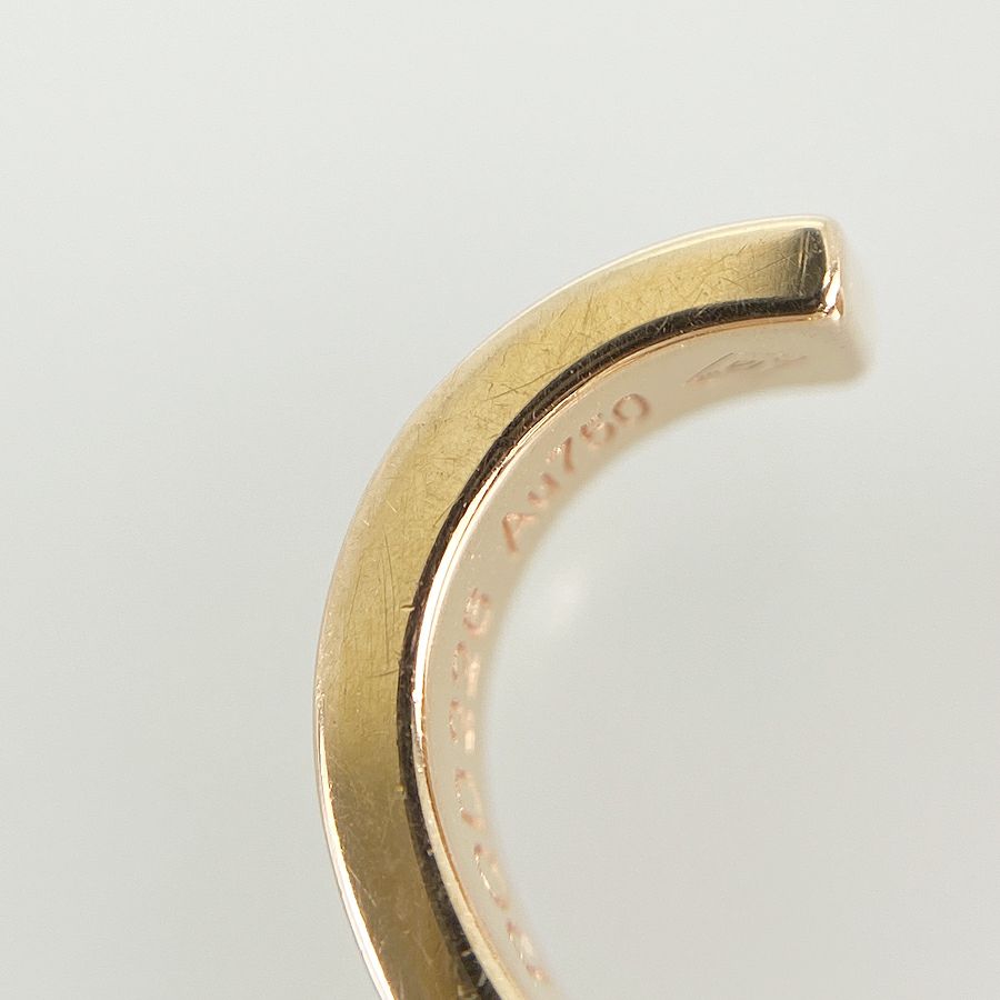 カルティエ ピアス