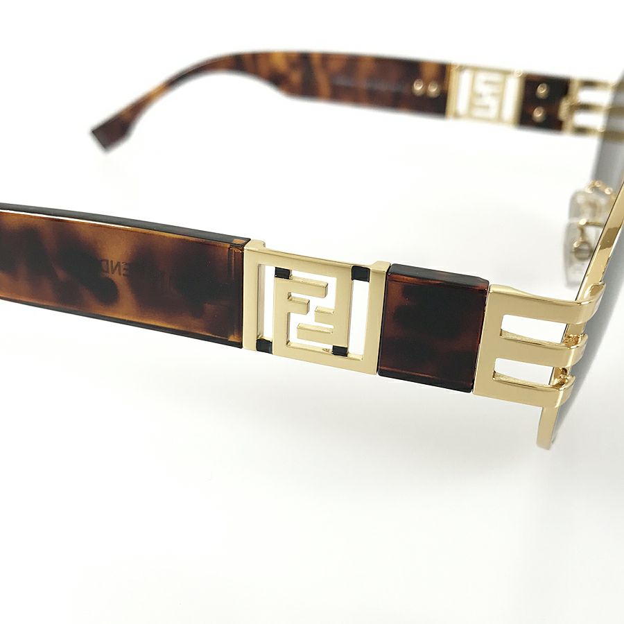 フェンディ ユニセックス サングラス