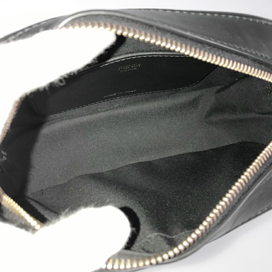 フェンディ ショルダーバッグ