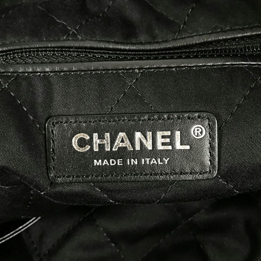 シャネル ショルダーバッグ