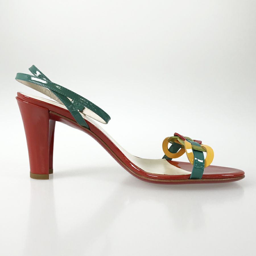 サルヴァトーレフェラガモ レディース サンダル